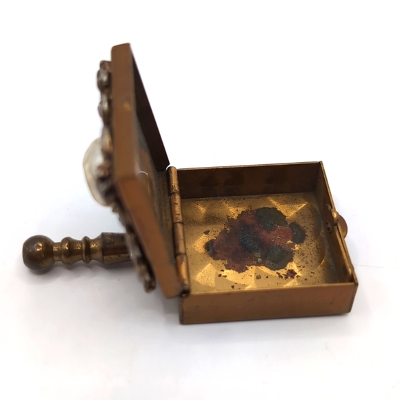 Vintage Handled Gold Tone Snuff / Pill Box with Rhinestones & Faux Pearl on Lid - Picture 8 of 12